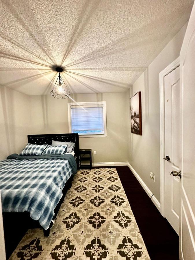 Deluxe Double Room Ii- Hazel Stays Mississauga Exterior foto